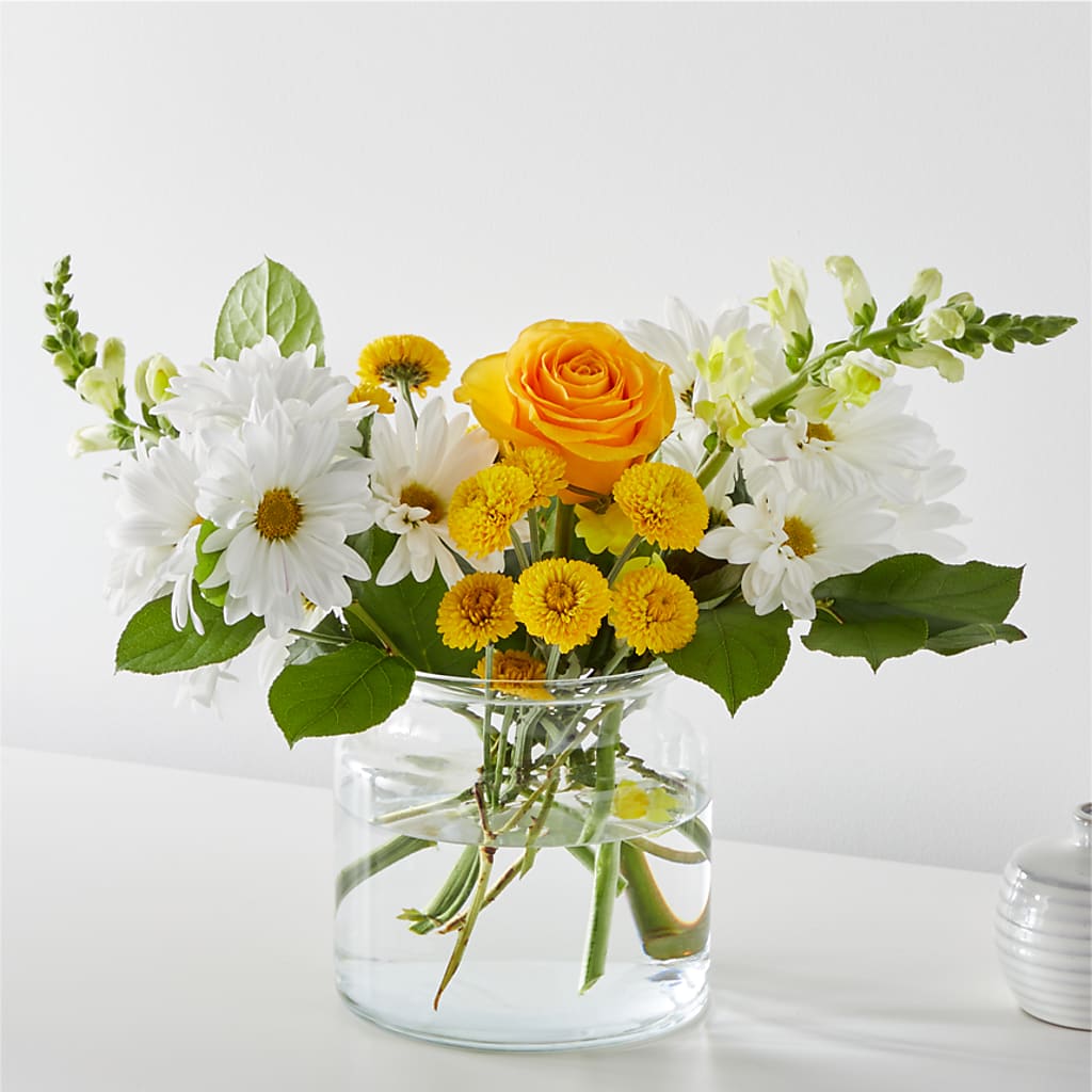 Sun Salutation Bouquet – SUNSHINE FLOWERS & GIFTS, Joaquin TX