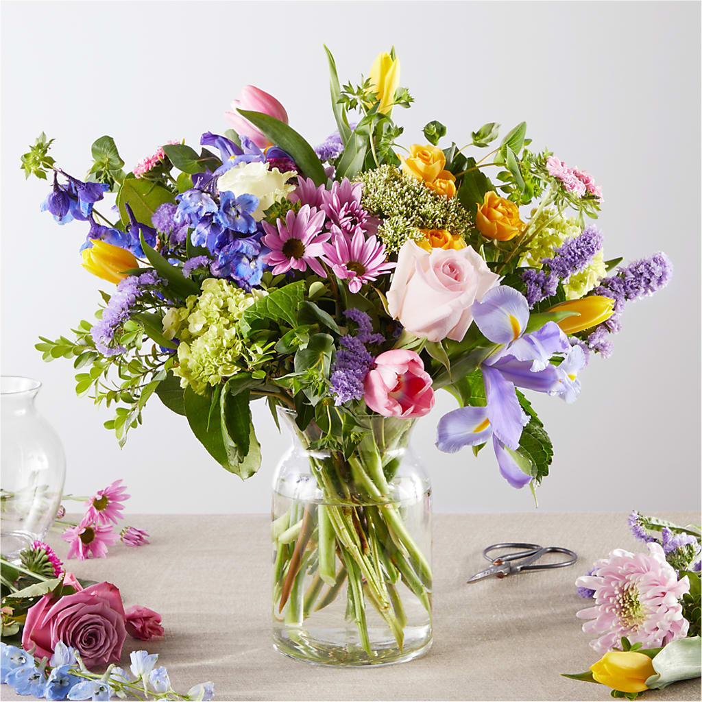 Pastel Tradition - A Florist Original – SUNSHINE FLOWERS & GIFTS, Joaquin TX