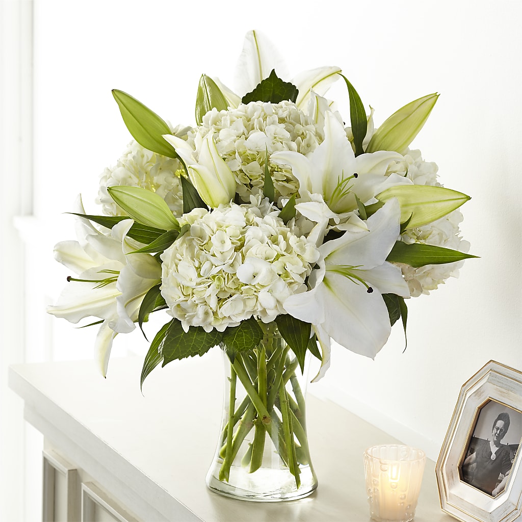 Compassionate Lily Bouquet – SUNSHINE FLOWERS & GIFTS, Joaquin TX