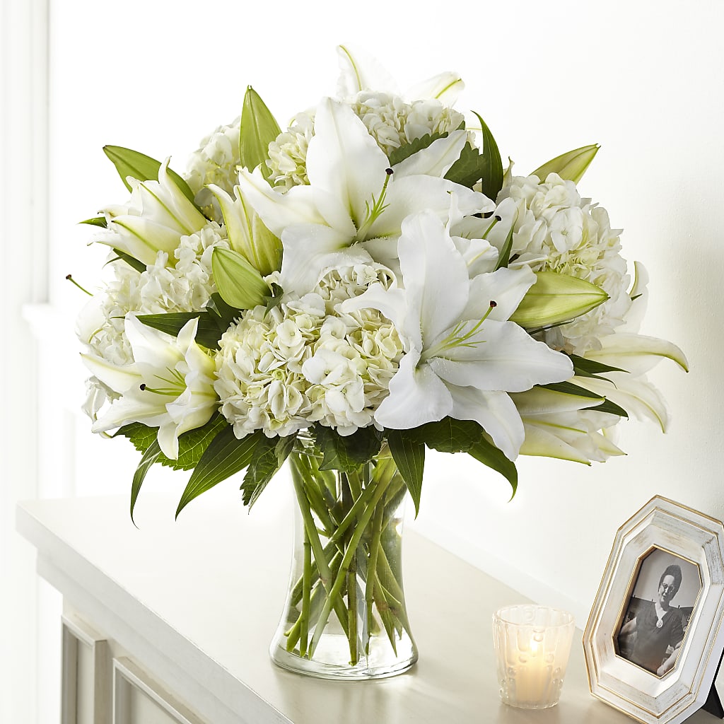 Compassionate Lily Bouquet – SUNSHINE FLOWERS & GIFTS, Joaquin TX