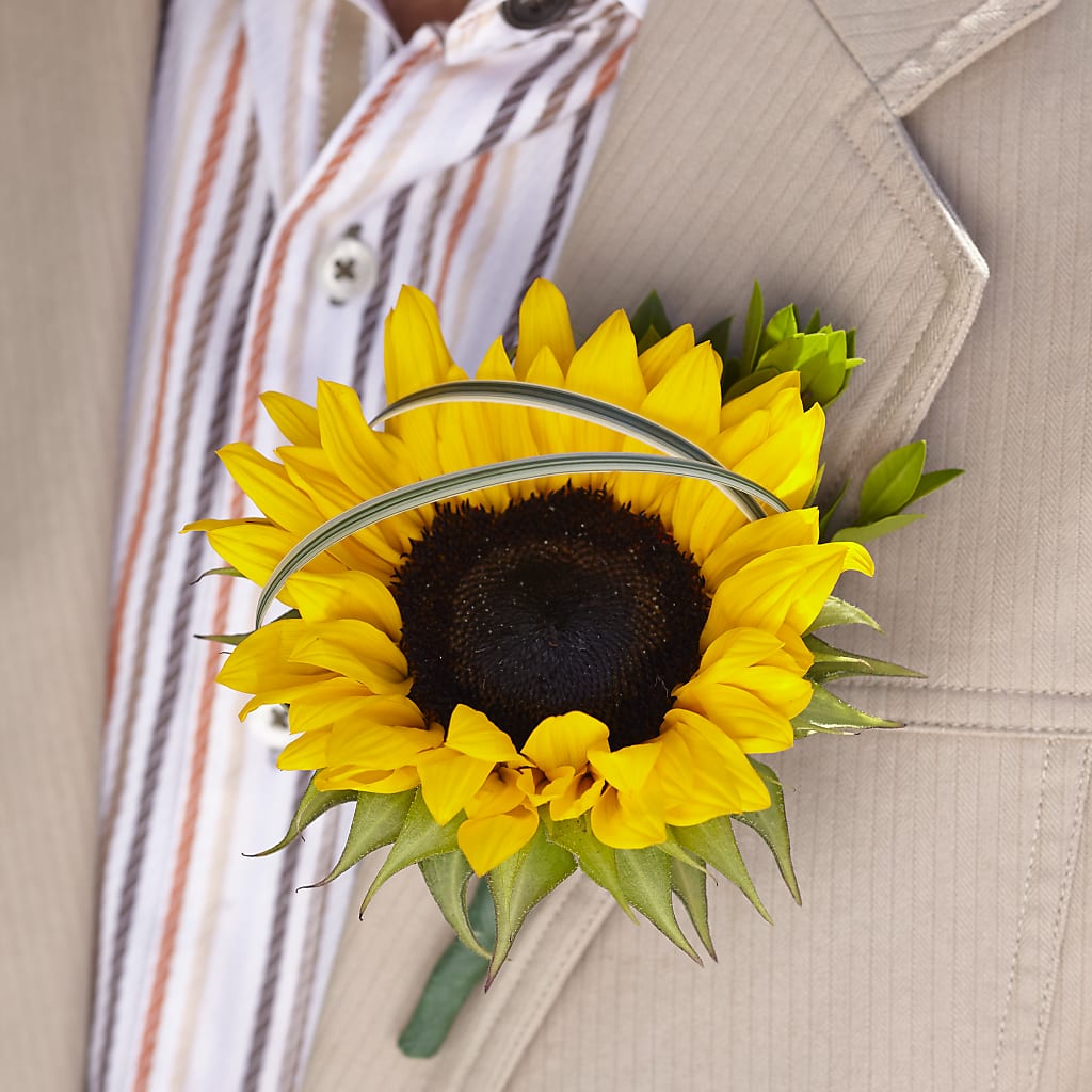 Free Spirit Boutonniere – SUNSHINE FLOWERS & GIFTS, Joaquin TX