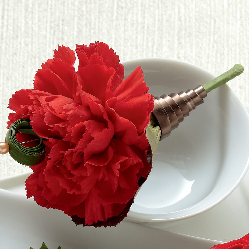 Red Carnation Boutonniere – SUNSHINE FLOWERS & GIFTS, Joaquin TX