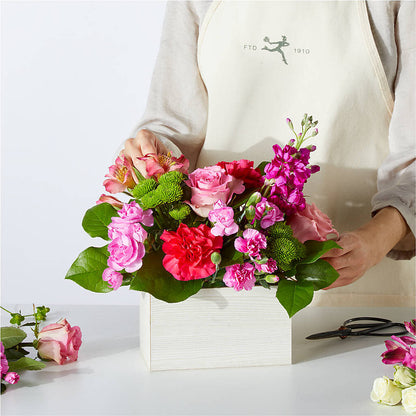 Sweetberry Box – A Florist Original – SUNSHINE FLOWERS & GIFTS, Joaquin TX