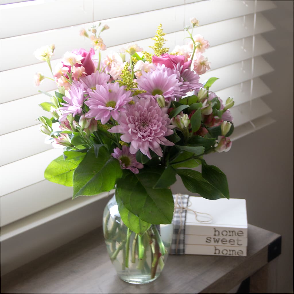 Pastel Tradition - A Florist Original – SUNSHINE FLOWERS & GIFTS, Joaquin TX