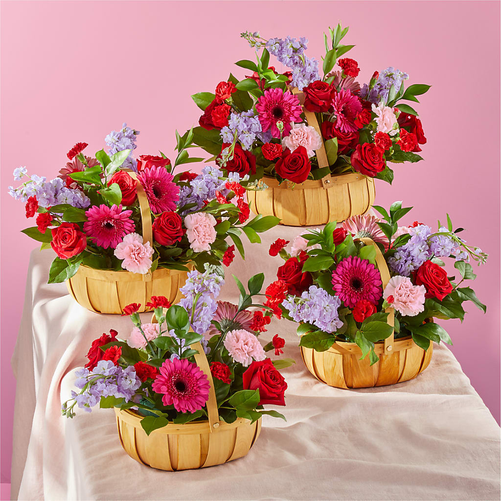 Pink Picnic Basket – SUNSHINE FLOWERS & GIFTS, Joaquin TX