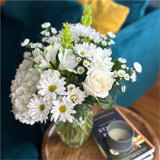Classic Ivory – A Florist Original – SUNSHINE FLOWERS & GIFTS, Joaquin TX