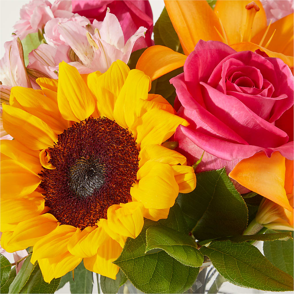 In Full Swing Bouquet – SUNSHINE FLOWERS & GIFTS, Joaquin TX