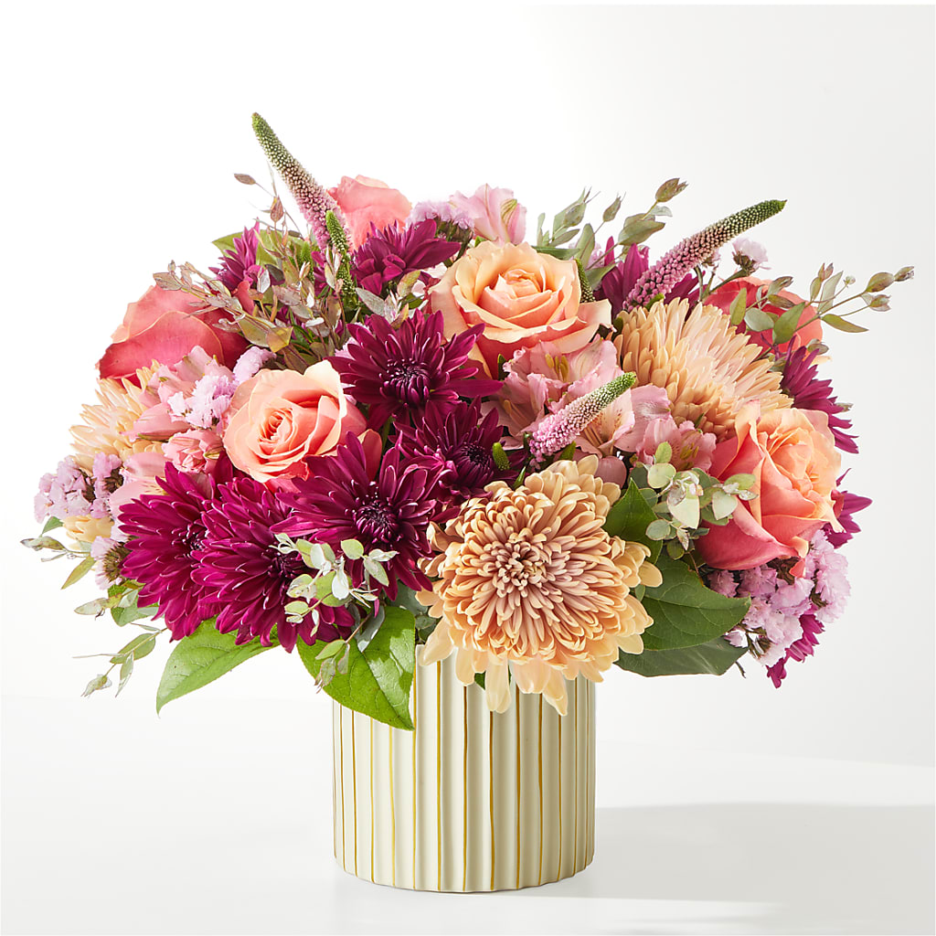 Berry Cobbler Bouquet with Ivory Vase – SUNSHINE FLOWERS & GIFTS, Joaquin TX