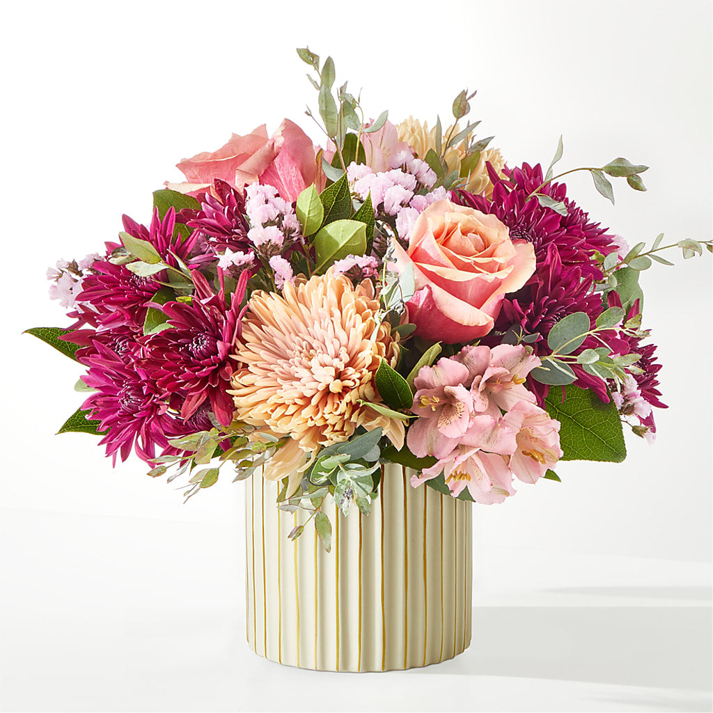 Berry Cobbler Bouquet with Ivory Vase – SUNSHINE FLOWERS & GIFTS, Joaquin TX