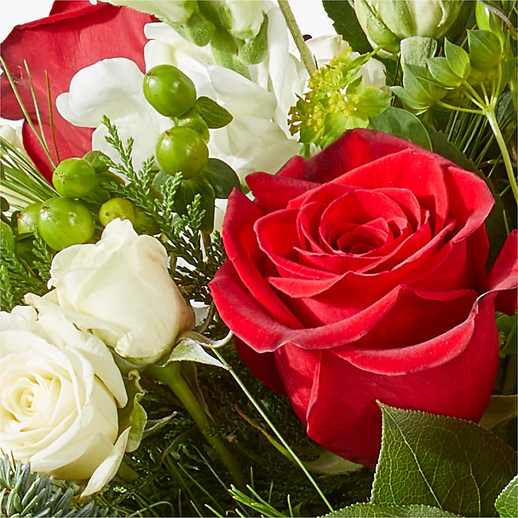 Deck the Halls Bouquet – SUNSHINE FLOWERS & GIFTS, Joaquin TX