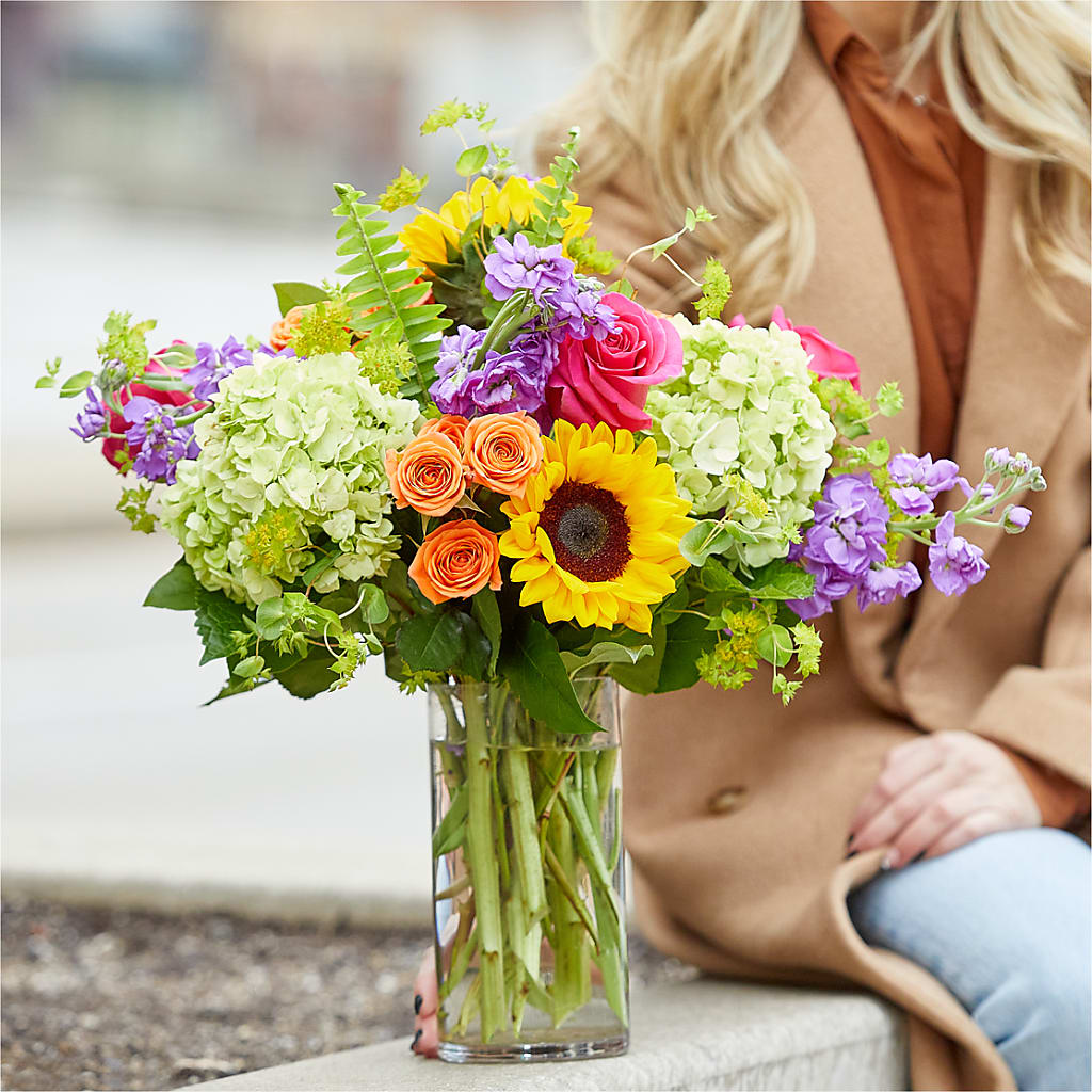 Vibrant Greetings Bouquet – SUNSHINE FLOWERS & GIFTS, Joaquin TX