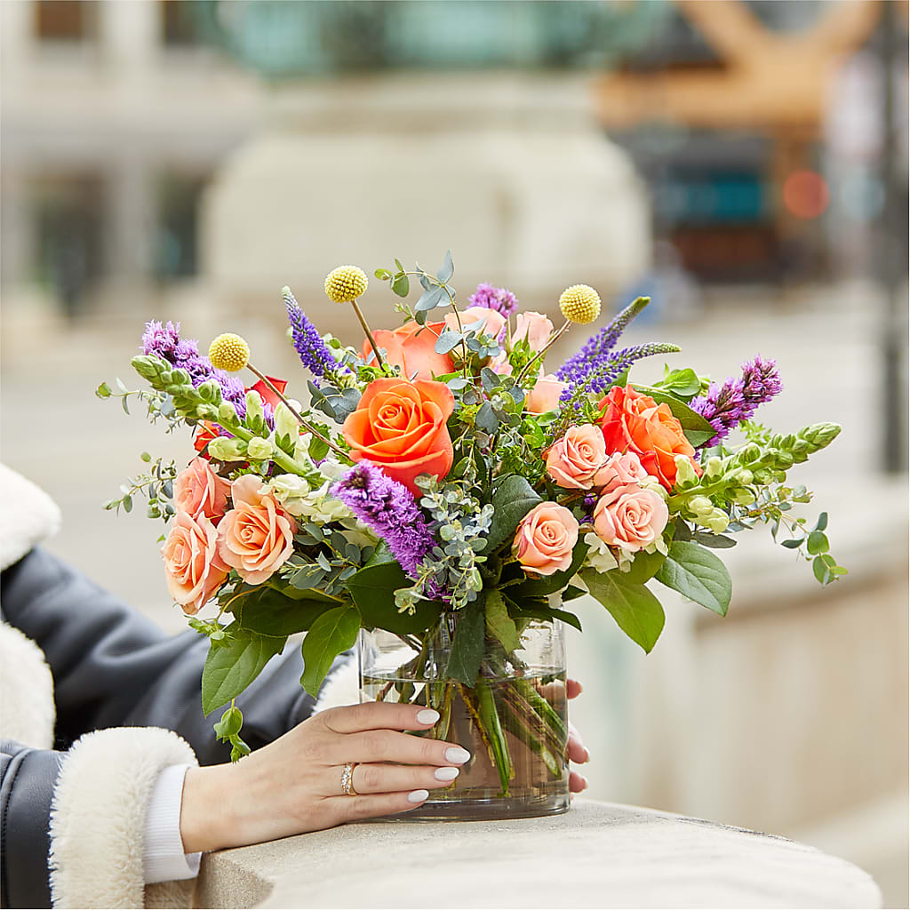 The Standout Bouquet – SUNSHINE FLOWERS & GIFTS, Joaquin TX