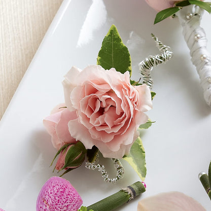 Pink Spray Rose Boutonniere – SUNSHINE FLOWERS & GIFTS, Joaquin TX